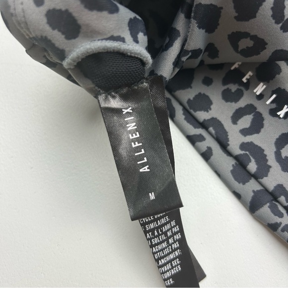 All Fenix 2 piece leopard print gym outfit - Picture 6 of 16